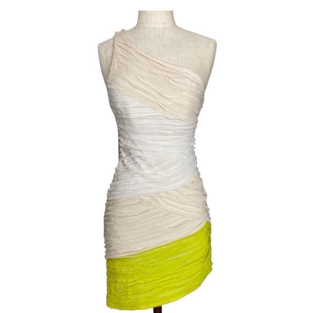 One strap dress looks great on